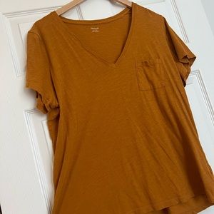 Madewell caramel camel v-neck soft tshirt XXL